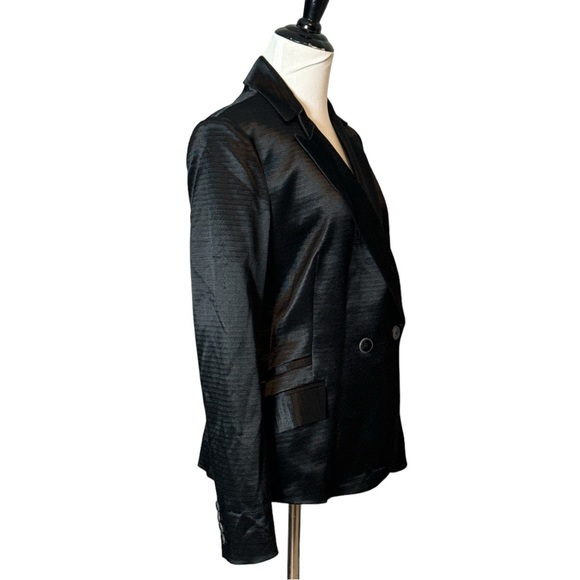 THEYSKENS THEORY JUX SATEEN CROPPED LONG SLEEVE BLACK BLAZER - Picture 4 of 15